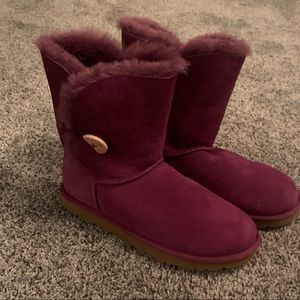Purple Button Ugg-no box
